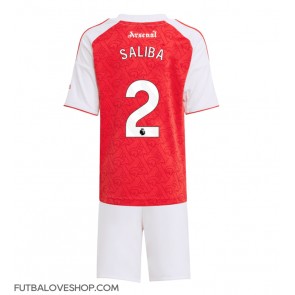 Dres Arsenal William Saliba #2 Domáci pre deti 2025-26 Krátky Rukáv (+ trenírky)